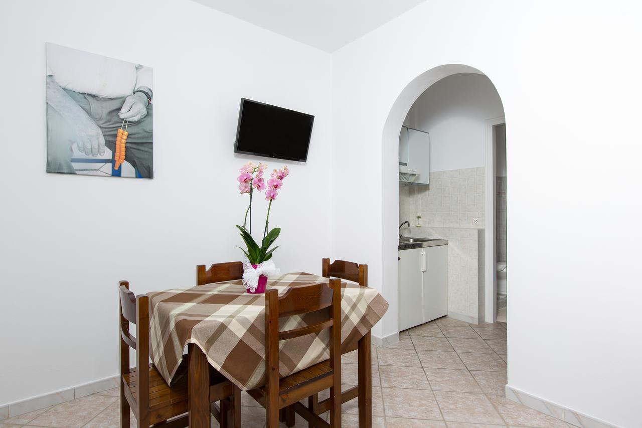 Mylos Hotel Vívlos 외부 사진